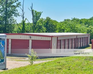 Photo 4 of TNT Storage - 21810 Spruce Drive, Waynesville, MO