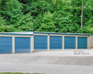 Photo 3 of iStorage - 1350 New Danville Pike, Lancaster, PA