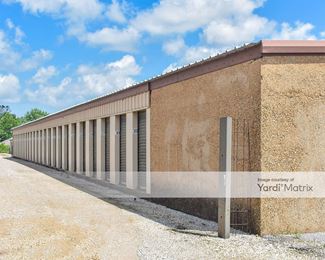 Photo 4 of Serenity Storage - 749 Durham Road, Lebanon, MO