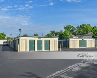 Photo 4 of Glenstone-44 Self Storage - 1640 East Evergreen Street, Springfield, MO