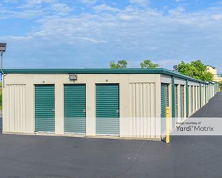 Photo 5 of Glenstone-44 Self Storage - 1640 East Evergreen Street, Springfield, MO
