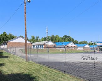 Photo 4 of Plaza Mini Storage - 421 North Van Buren Road, Eden, NC