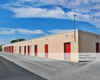Photo 3 of iStorage - 4353 Oregon Pike, Ephrata, PA