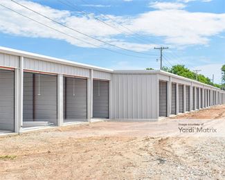 Photo 3 of Show Me Mini Storage - 1989 West Broadway Street, Bolivar, MO