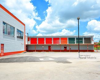 Photo 2 of Texan Storage - 7851 South Loop East, Houston, TX