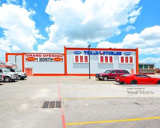 Photo 3 of Texan Storage - 7851 South Loop East, Houston, TX