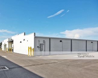 Photo 2 of StorQuest Self Storage - 11455 US-301 North, Parrish, FL
