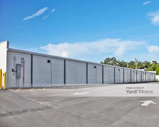 Photo 5 of StorQuest Self Storage - 11455 US-301 North, Parrish, FL
