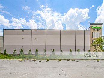 Photo 5 of Extra Space Storage - 2530 County Road 220, Middleburg, FL