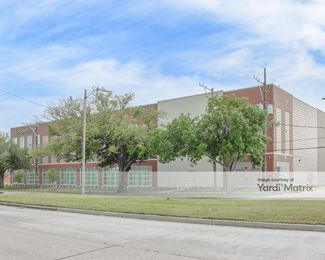 Photo 3 of Extra Space Storage - 6750 Franklin Avenue, New Orleans, LA