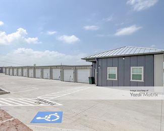 Photo 3 of Christian Road Self Storage - 102 Christian Road, Ennis, TX