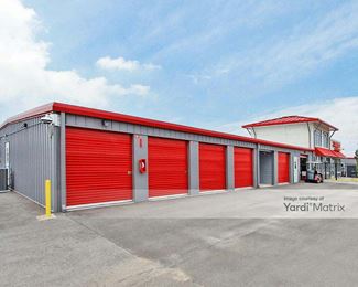 Photo 2 of CubeSmart Self Storage - 10460 North Loop Drive, Socorro, TX