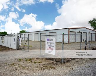 Photo 2 of Van Alstyne Self Storage - 15074 North 75 US Hwy, Van Alstyne, TX