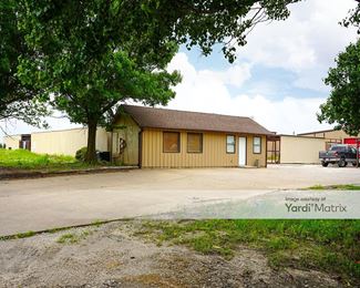 Photo 2 of Elite Self Storage - 1104 County Road 377, Van Alstyne, TX