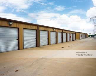 Photo 4 of Elite Self Storage - 1104 County Road 377, Van Alstyne, TX