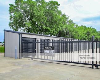 Photo 3 of Durant Magnolia Storage - 10616 West 70 Hwy, Durant, OK