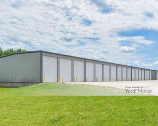 Photo 1 of North 13 Storage - 6115 North Farm Road 141, Springfield, MO