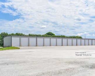 Photo 2 of North 13 Storage - 6115 North Farm Road 141, Springfield, MO