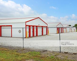 Photo 5 of Storage Lion - 1038 North Madison Avenue, Webb City, MO
