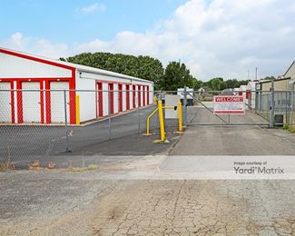 Photo 6 of Storage Lion - 1038 North Madison Avenue, Webb City, MO