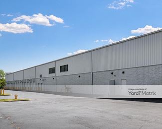 Photo 5 of CubeSmart Self Storage - 18600 Grand Avenue, Gurnee, IL