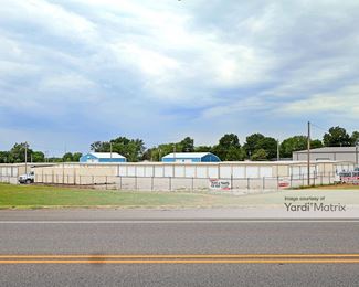 Photo 2 of Storage Shed, The - 2903 Military Avenue, Baxter Springs, KS