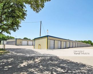 Photo 2 of B-J Boat-Self Storage - 1900 North Tool Drive, Tool, TX