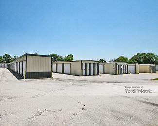 Photo 5 of Premium Storage - 1309 North Seven Points Drive, Kemp, TX