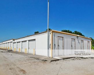 Photo 2 of Storology Storage - 2202 NE Loop 7, Athens, TX