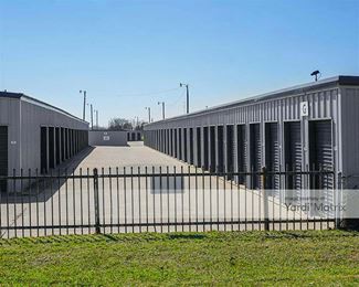 Photo 4 of FreeUp Storage - 2102 South 3rd Street, Mabank, TX