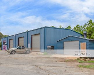 Photo 4 of Forward Storage - 808 Industrial Way, Warner Robins, GA