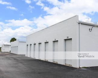 Photo 2 of Placid Mini Warehouse - 844 County Road 621, Lake Placid, FL