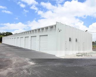 Photo 4 of Placid Mini Warehouse - 844 County Road 621, Lake Placid, FL