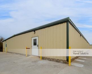 Photo 2 of Dixie Street Storage - 405 North Dixie Street, Brenham, TX