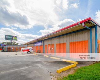Photo 3 of Bay City Self Storage - 5224 Avenue F, Bay City, TX