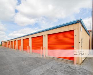 Photo 5 of Bay City Self Storage - 5224 Avenue F, Bay City, TX