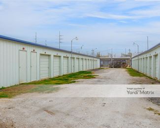 Photo 3 of Navasota Mini Storage - 201 West McAlpine Street, Navasota, TX