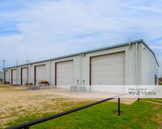 Photo 6 of Loop Self-Storage - 9905 Highway 6, Navasota, TX