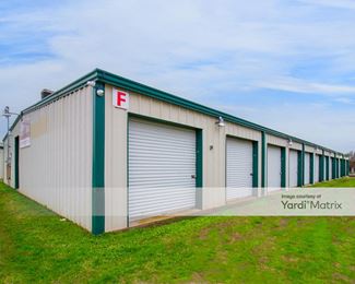 Photo 5 of Hempstead Mini Warehouses - 540 11th Street, Hempstead, TX