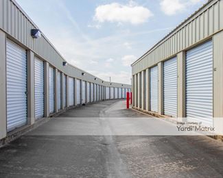 Photo 1 of El Campo Storage - 905 West Loop, El Campo, TX