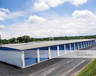 Photo 2 of StoreEase - 126 New Line Road, Morristown, TN