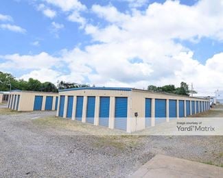 Photo 1 of Dover Self Storage Center - 425 West 3rd Street, Dover, OH
