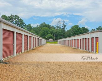 Photo 2 of Backyard Self Storage - 650 NE Industrial Park Road, Brookhaven, MS