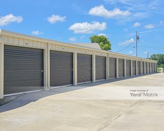 Photo 2 of Centrex Self Storage - 150 Centrex Drive, Vicksburg, MS