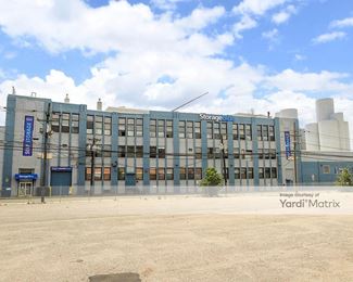 Photo 3 of StorageBlue - 425 Ferry Street, Newark, NJ