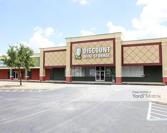 Photo 3 of Discount Mini Storage - 1558 Lakeview Drive, Sebring, FL
