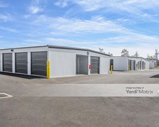 Photo 3 of Ironside Storage - 2260 SW 6th Street, Redmond, OR
