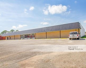 Photo 3 of Access Storage - 1817 North Mechanic Street, El Campo, TX