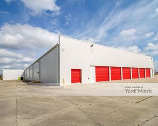 Photo 2 of World Wide Storage - 4703 7th Street, Bay City, TX