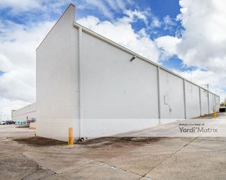 Photo 3 of World Wide Storage - 4703 7th Street, Bay City, TX